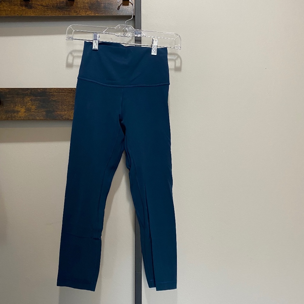 Lululemon Align 3/4 Crops